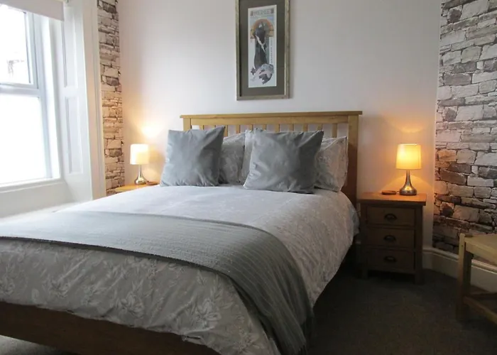 No 3 Bed & Breakfast 4*